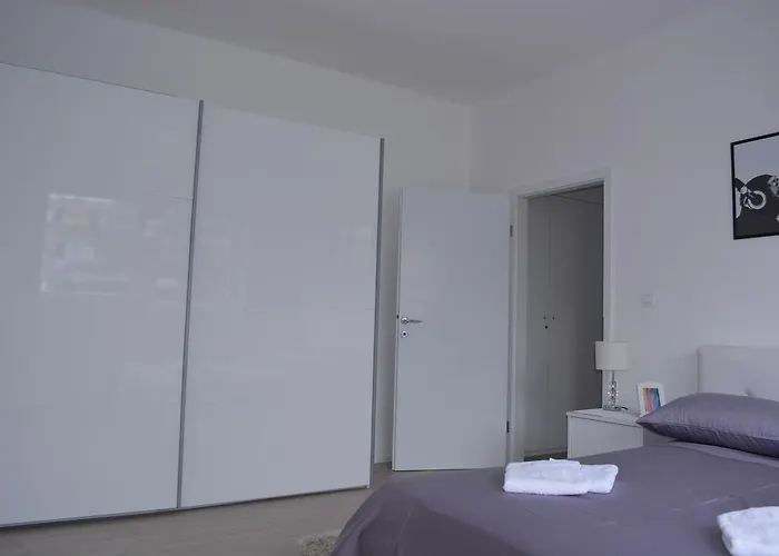 Apartament Seven *