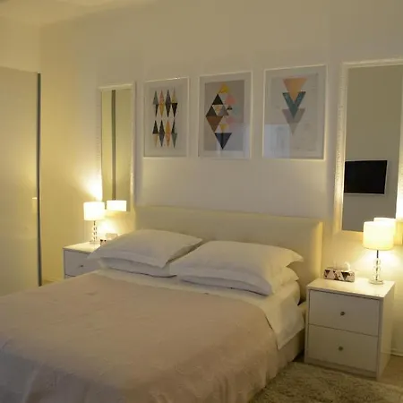 Apartment Seven Split